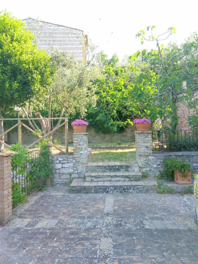 Residenza Messer Pajola Ασίζη Εξωτερικό φωτογραφία